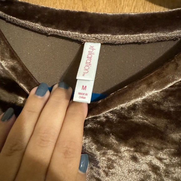 Crushed Velvet Tee - Picture 3 of 5